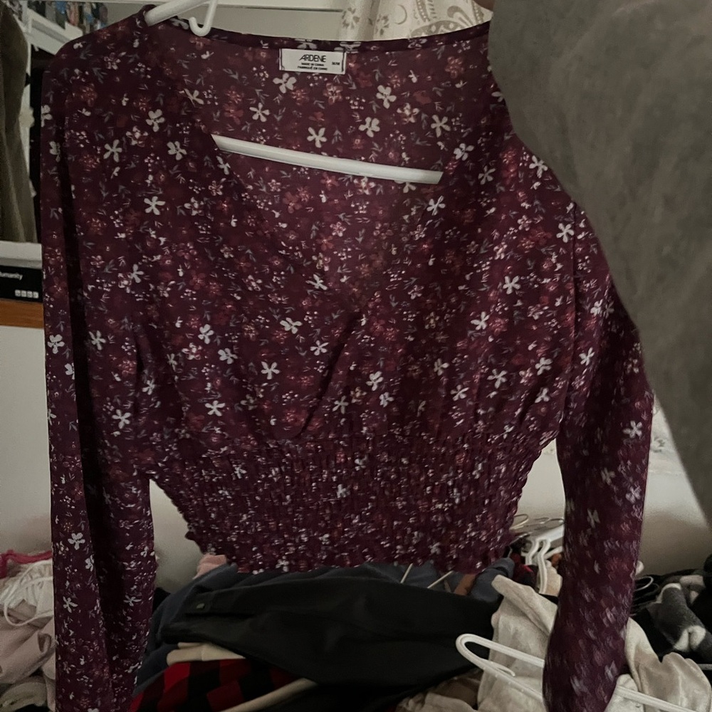 Ardene long sleeve mid crop top